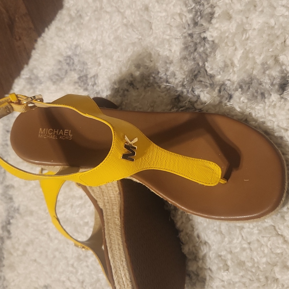 Michael Kors Yellow Sandals Size 9